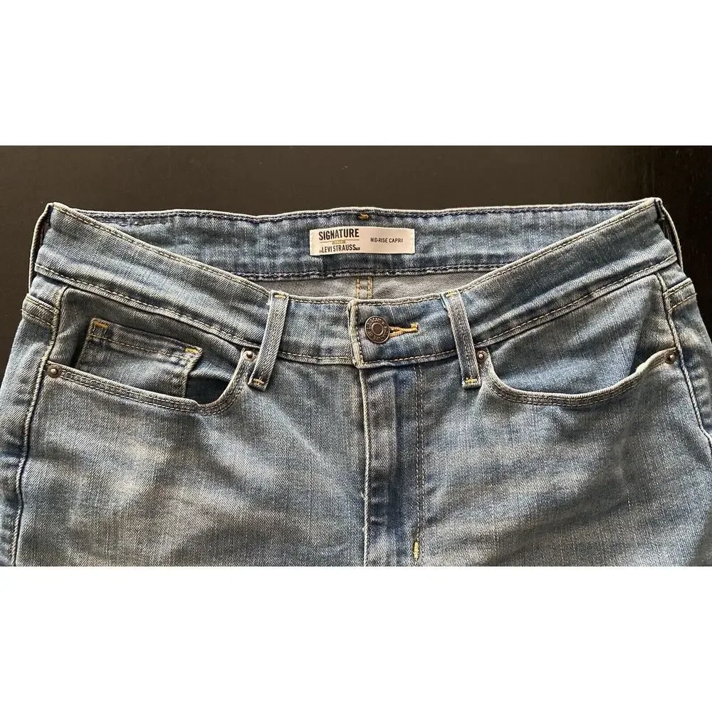 LEVI’S Signature Gold Mid-Rise Capri Jeans sz 8